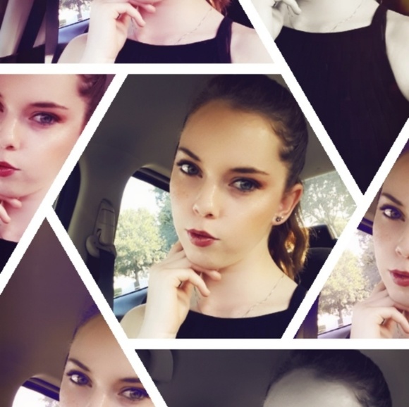 Meet your Posher, Jessica - Picture 1 of 2